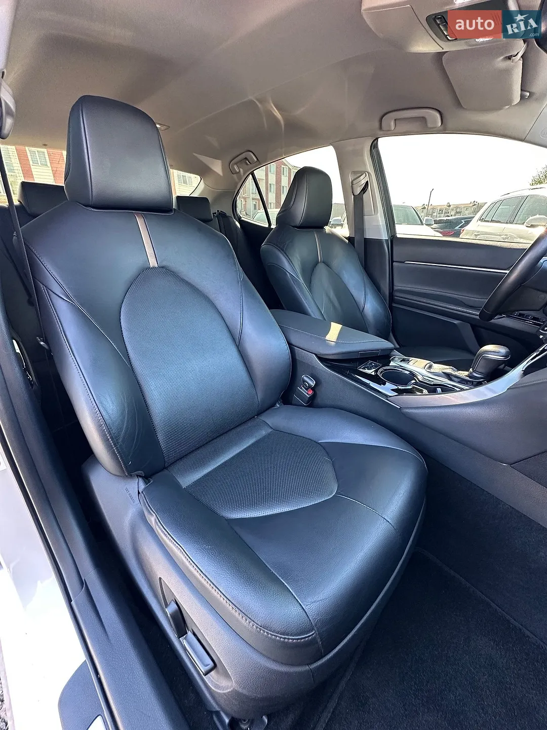 2017 Toyota Camry - мініатюра 21
