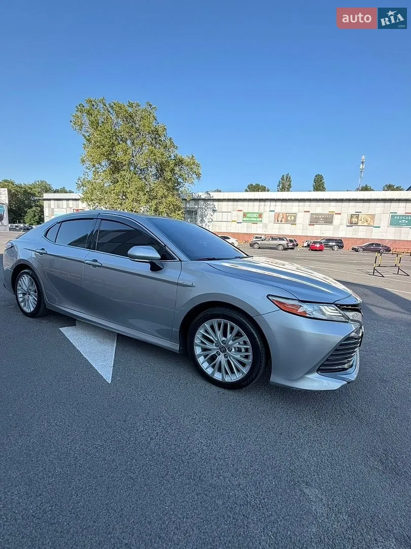2020 Toyota Camry - мініатюра 4