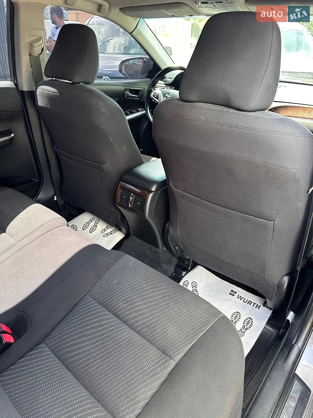 2016 Toyota Camry - мініатюра 16