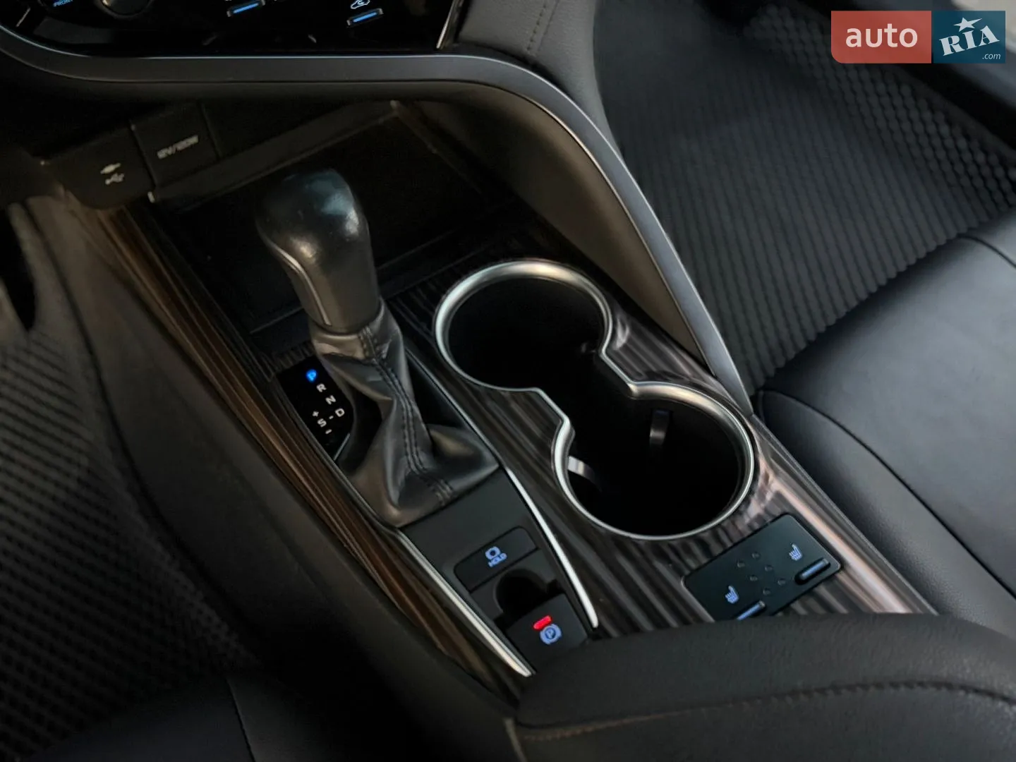 2019 Toyota Camry - мініатюра 26