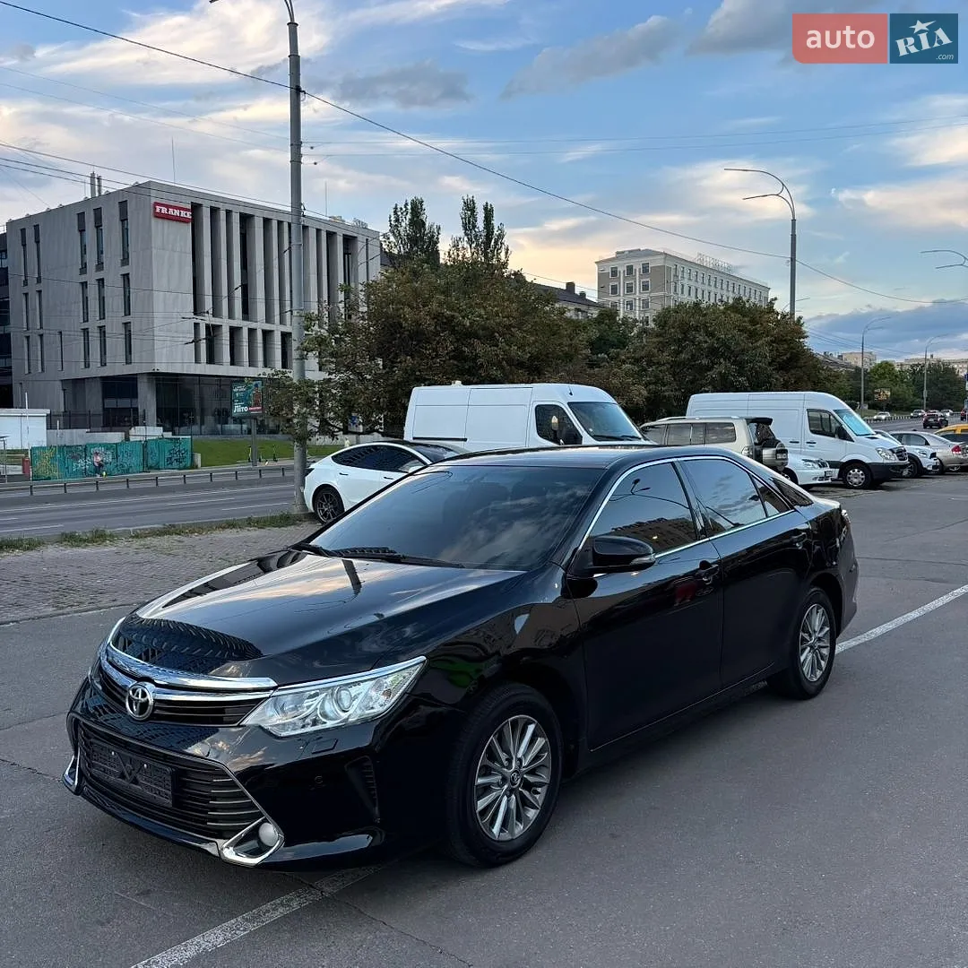 2017 Toyota Camry - мініатюра 2