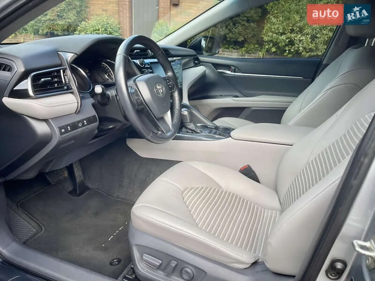 2020 Toyota Camry - мініатюра 14