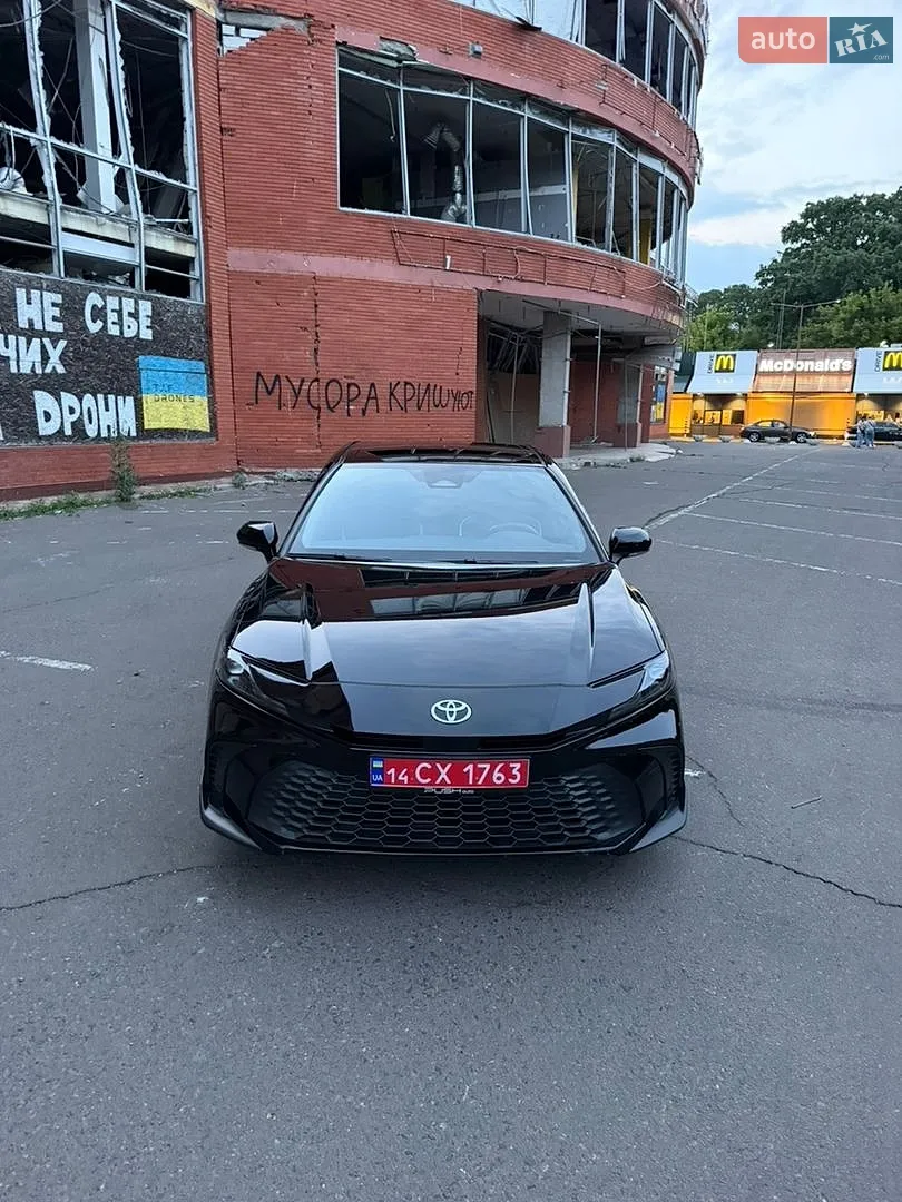 2025 Toyota Camry - мініатюра 17