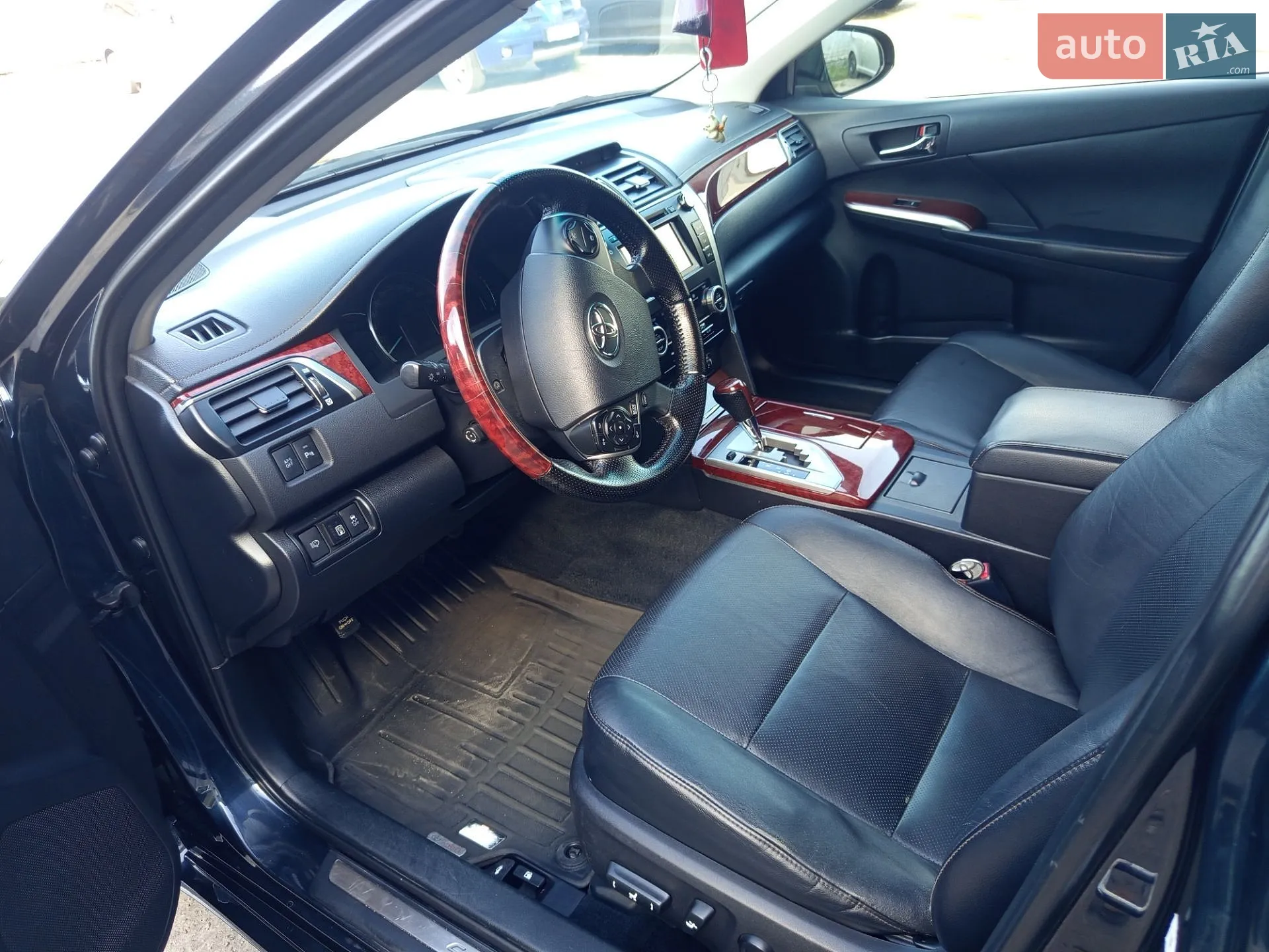 2013 Toyota Camry - мініатюра 12