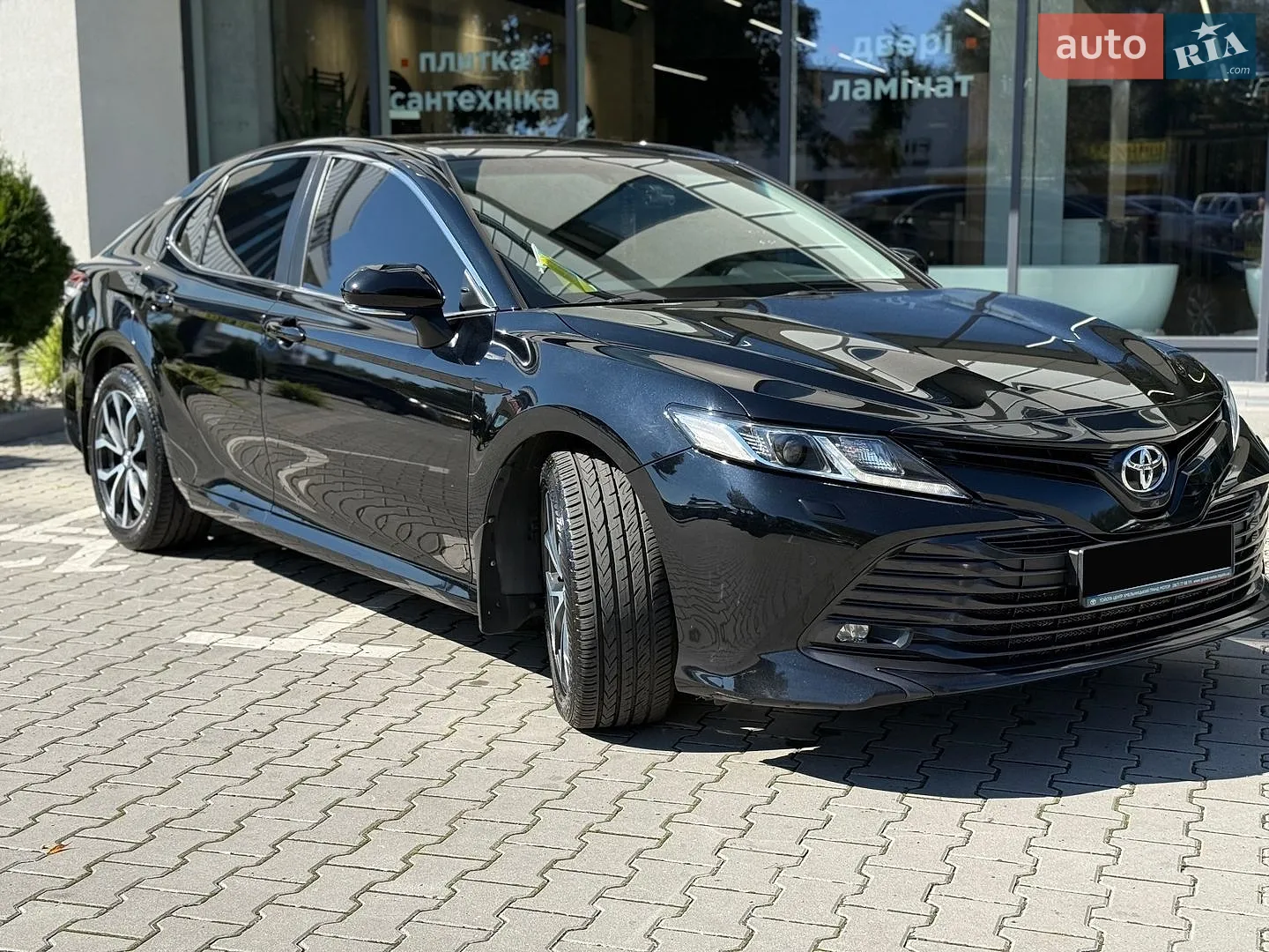 2018 Toyota Camry - мініатюра 3