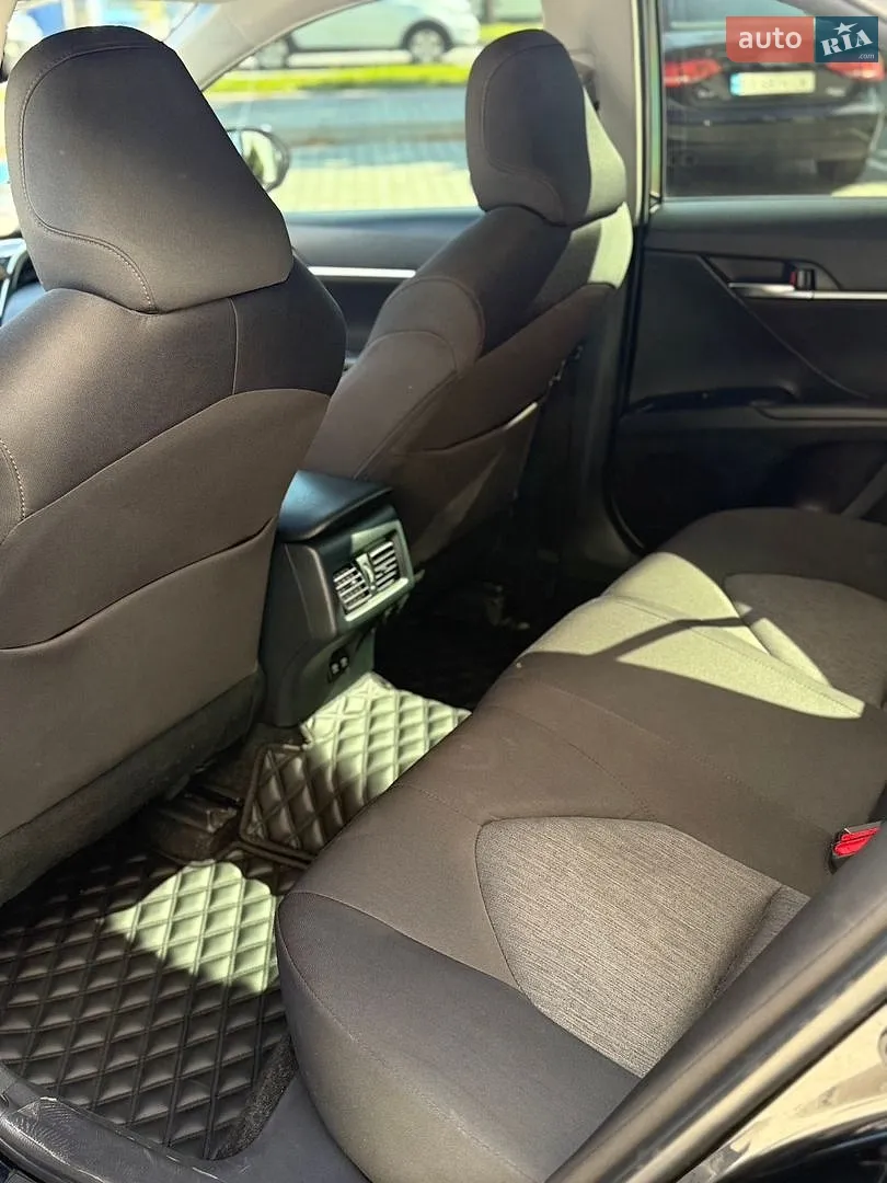 2018 Toyota Camry - мініатюра 12