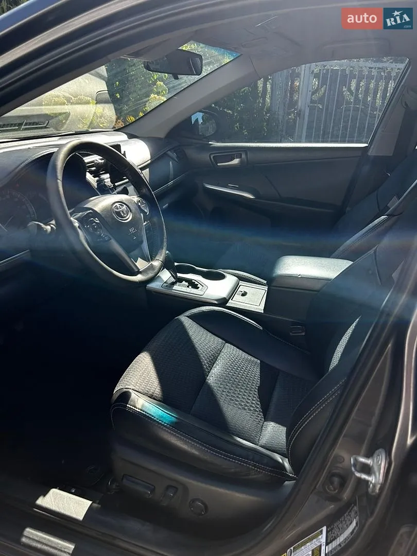 2013 Toyota Camry - мініатюра 4