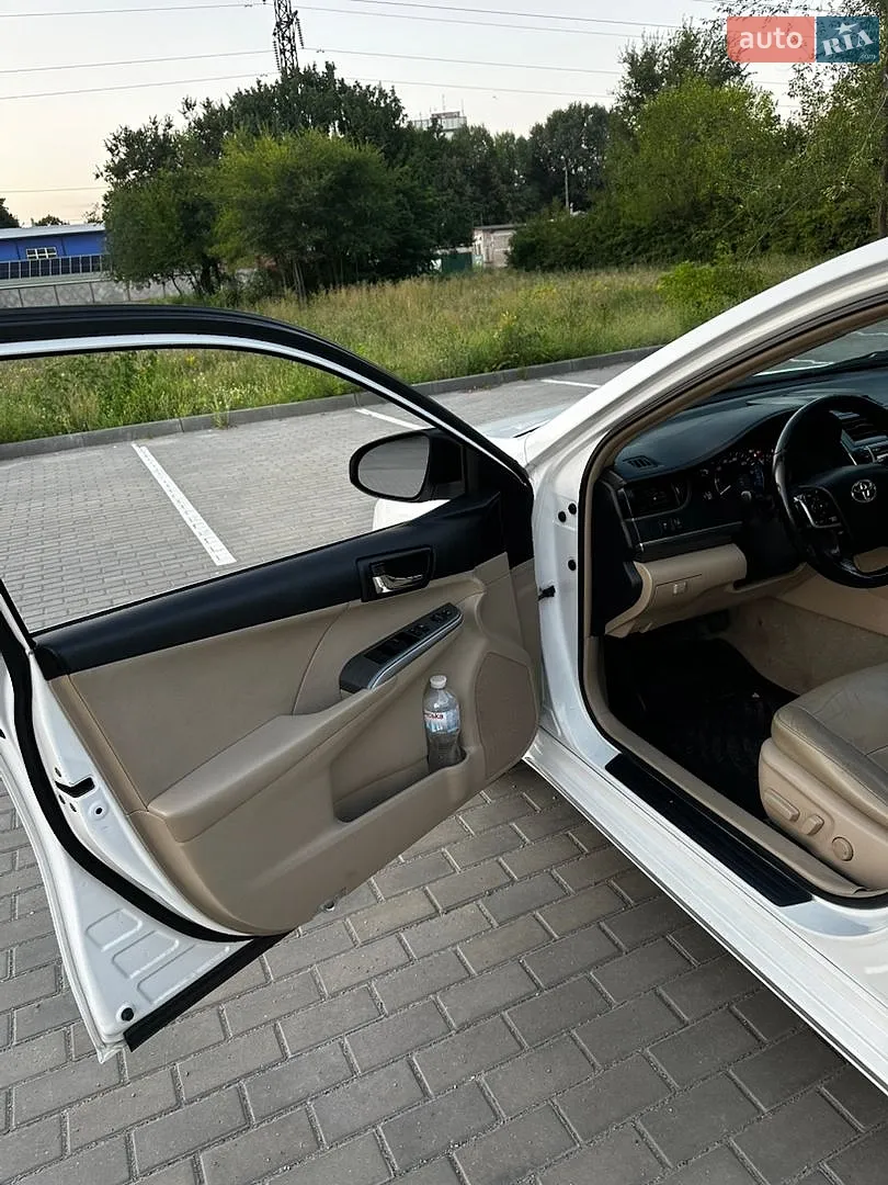 2014 Toyota Camry - мініатюра 12