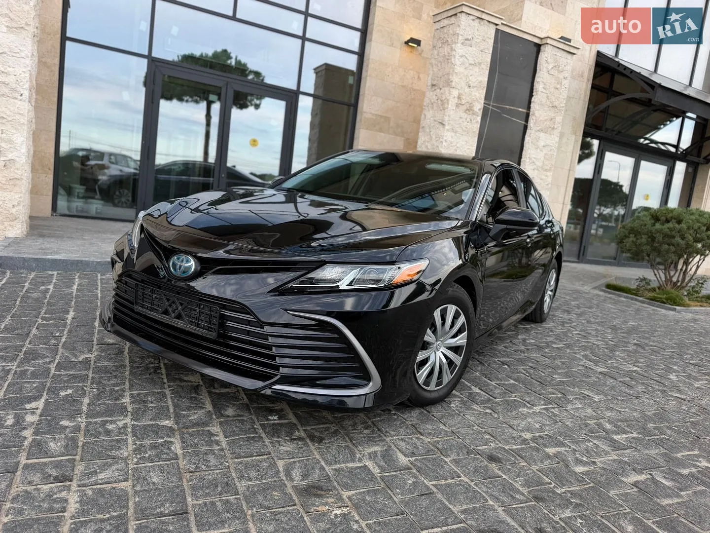 2022 Toyota Camry - фото 1