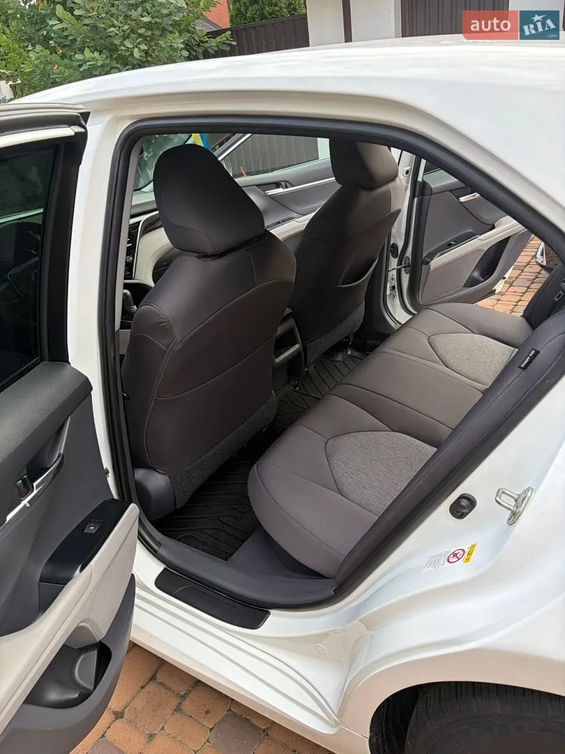 2018 Toyota Camry - мініатюра 10
