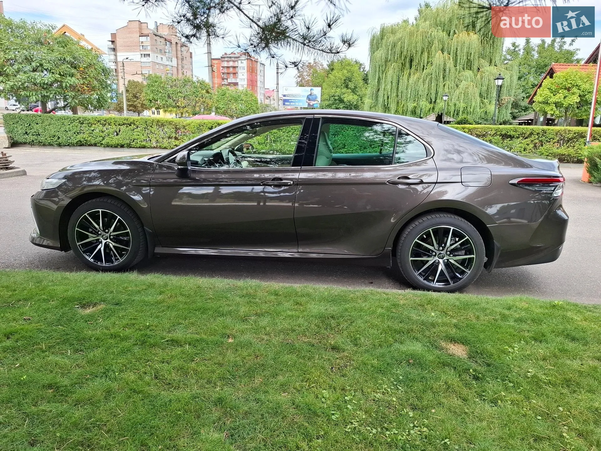 2021 Toyota Camry - мініатюра 9
