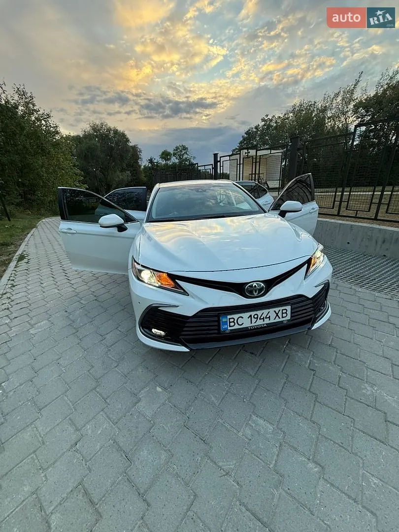 2023 Toyota Camry - мініатюра 11
