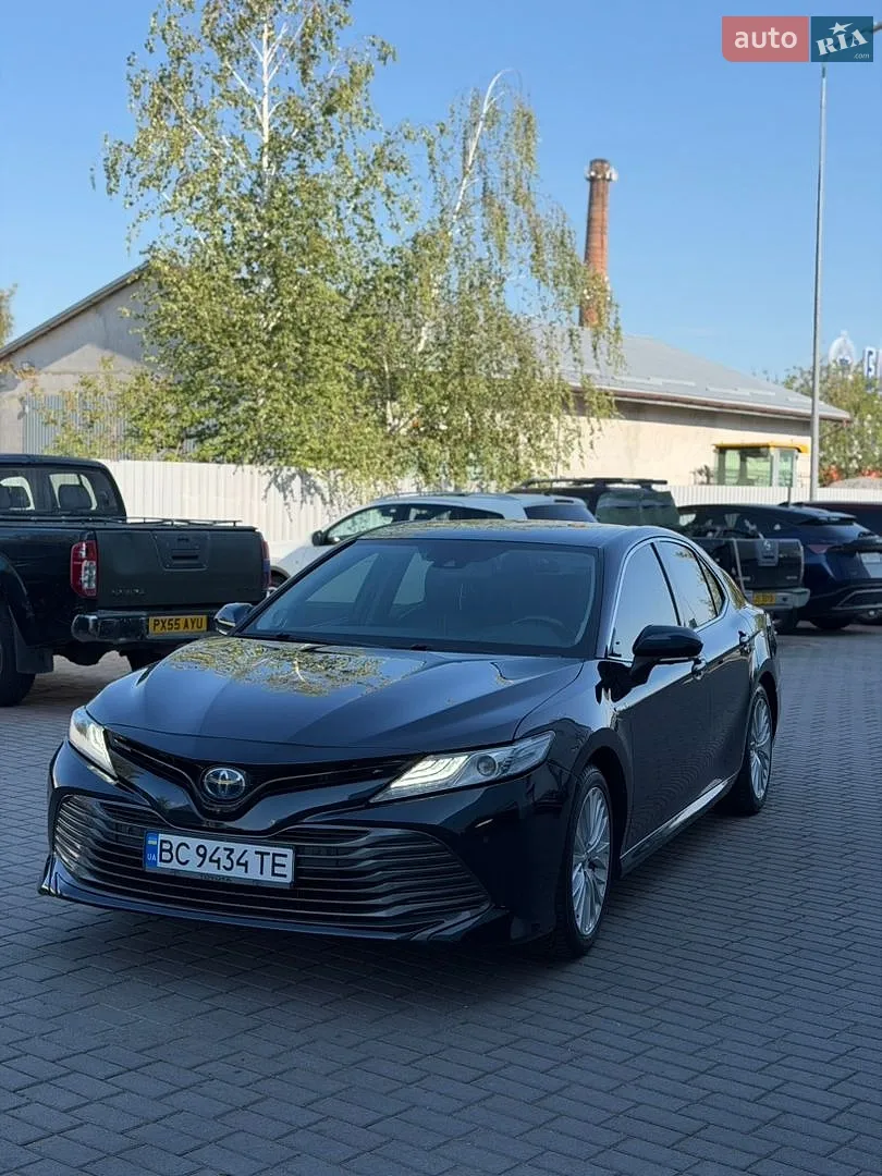 2018 Toyota Camry - мініатюра 3