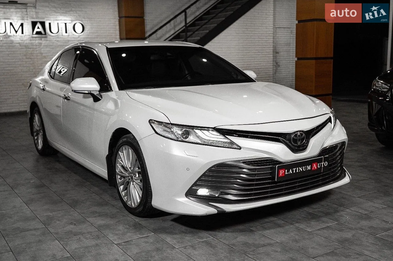 2018 Toyota Camry - мініатюра 3