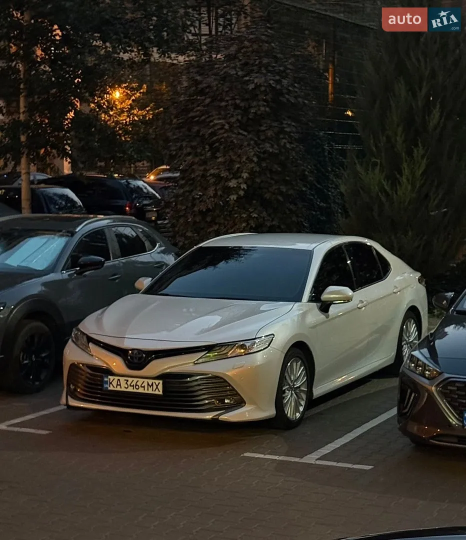 2019 Toyota Camry - мініатюра 16