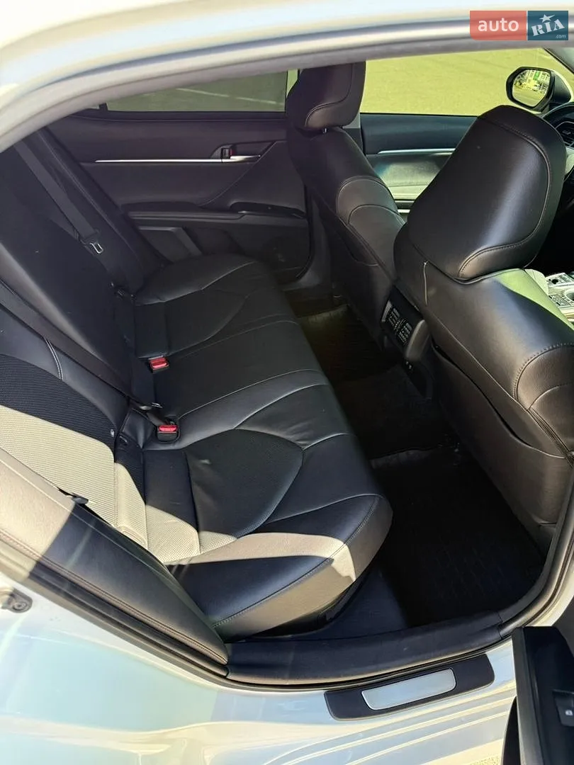 2019 Toyota Camry - мініатюра 20