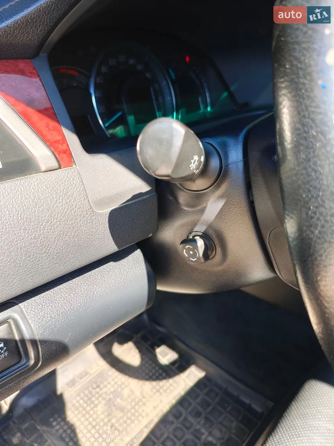 2014 Toyota Camry - мініатюра 4