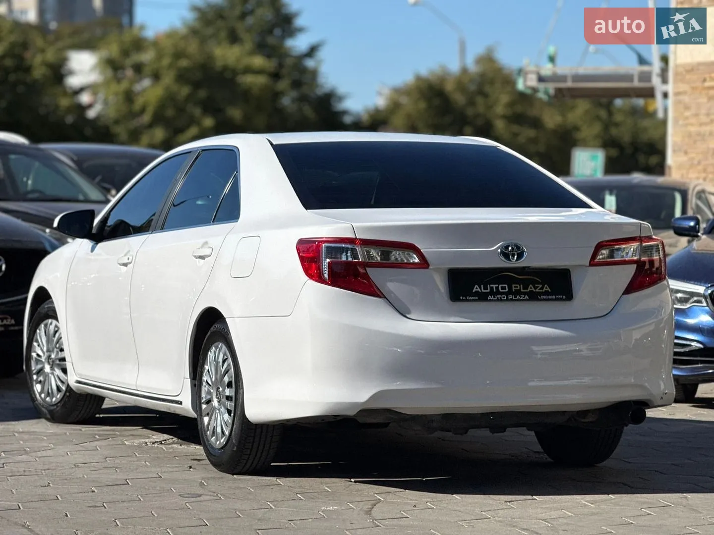 2013 Toyota Camry - мініатюра 4