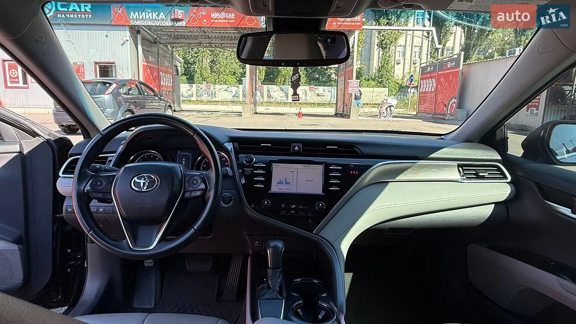 2018 Toyota Camry - мініатюра 19