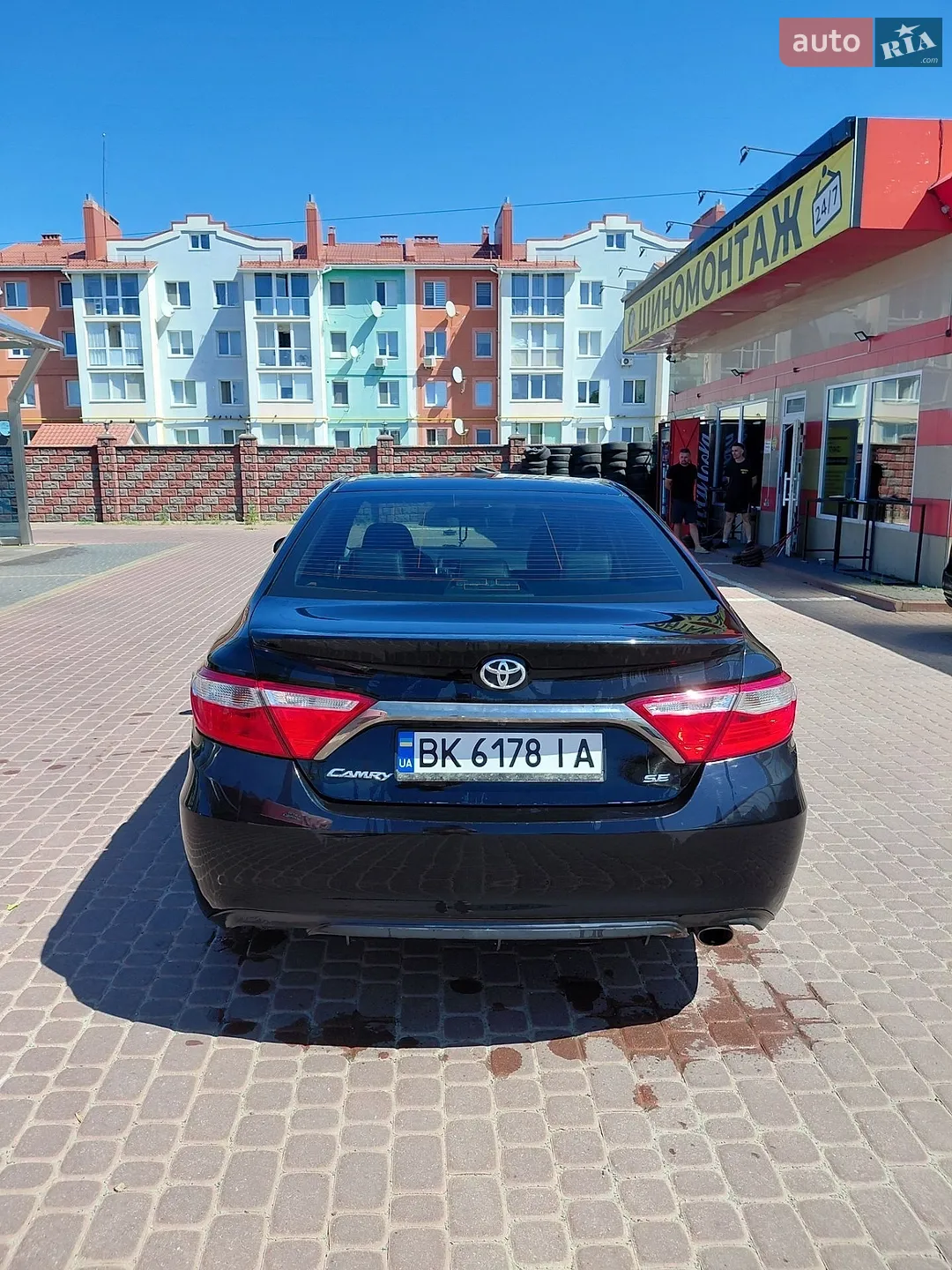 2017 Toyota Camry - мініатюра 2