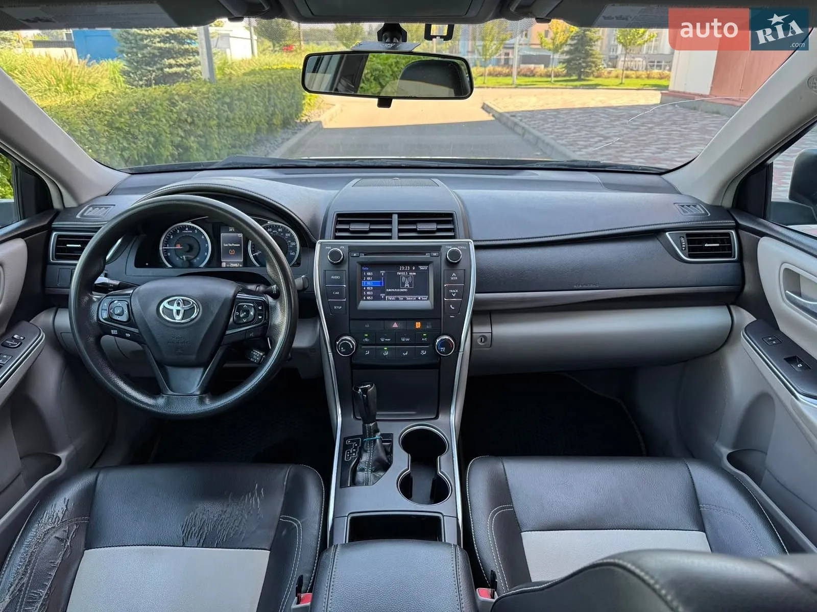 2016 Toyota Camry - мініатюра 14