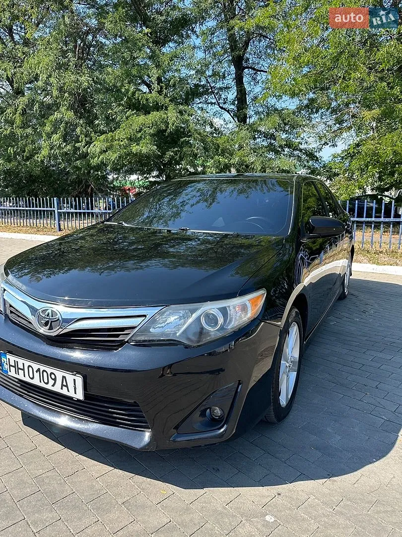 2013 Toyota Camry - мініатюра 2