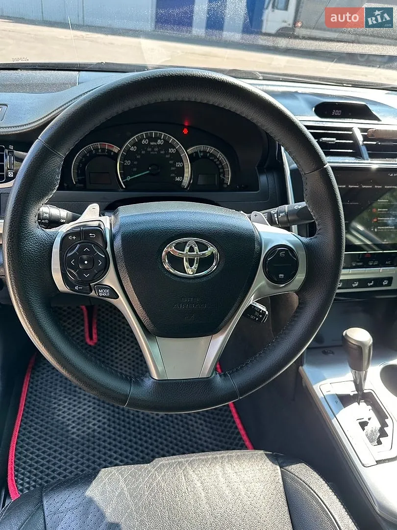 2013 Toyota Camry - мініатюра 21