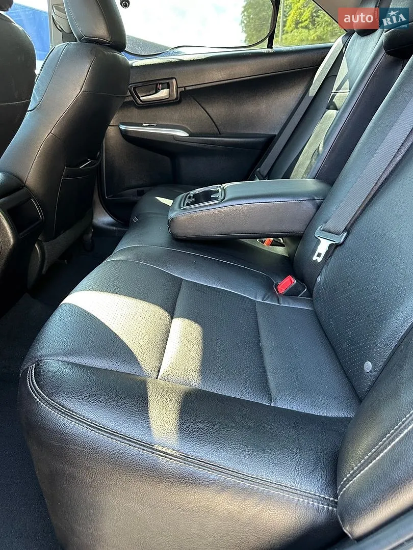 2013 Toyota Camry - мініатюра 30