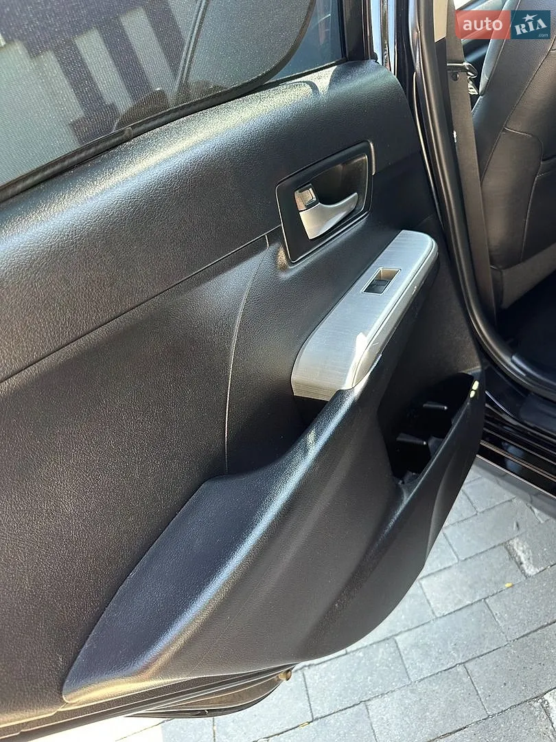 2013 Toyota Camry - мініатюра 28