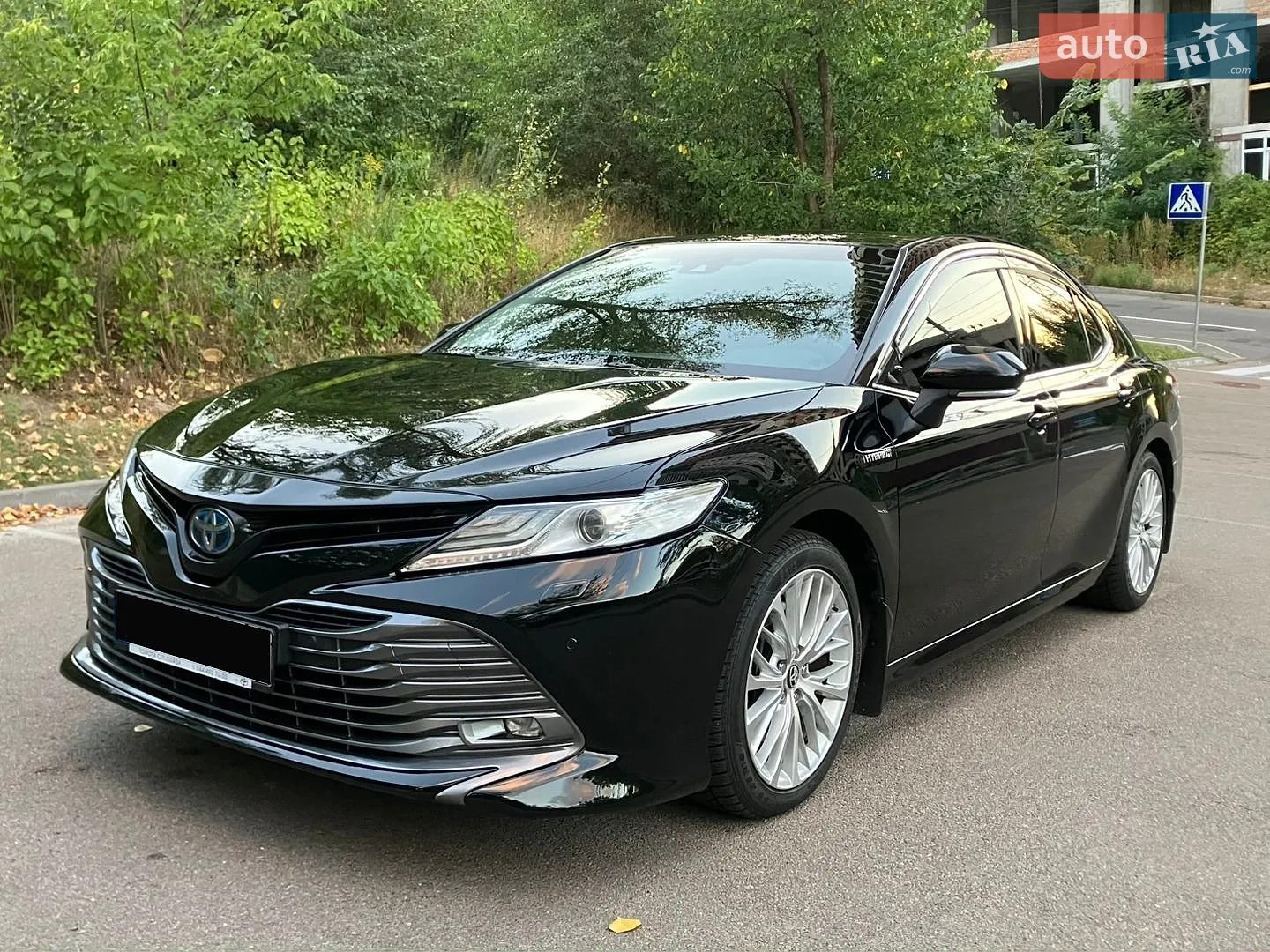 2020 Toyota Camry - мініатюра 2