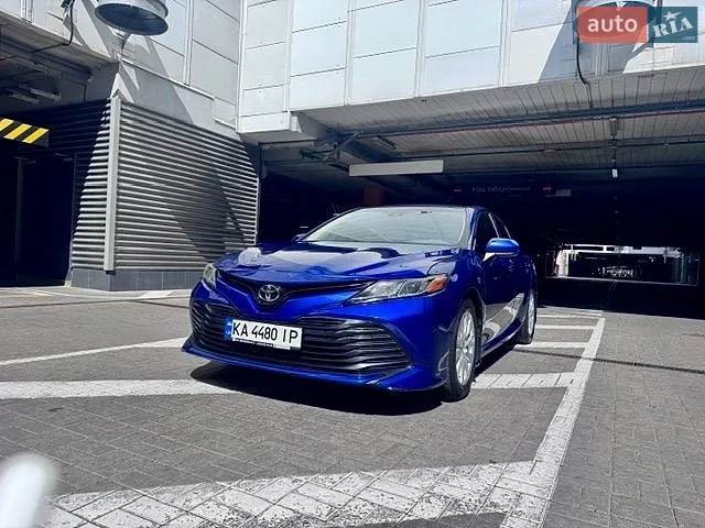 2017 Toyota Camry - мініатюра 2