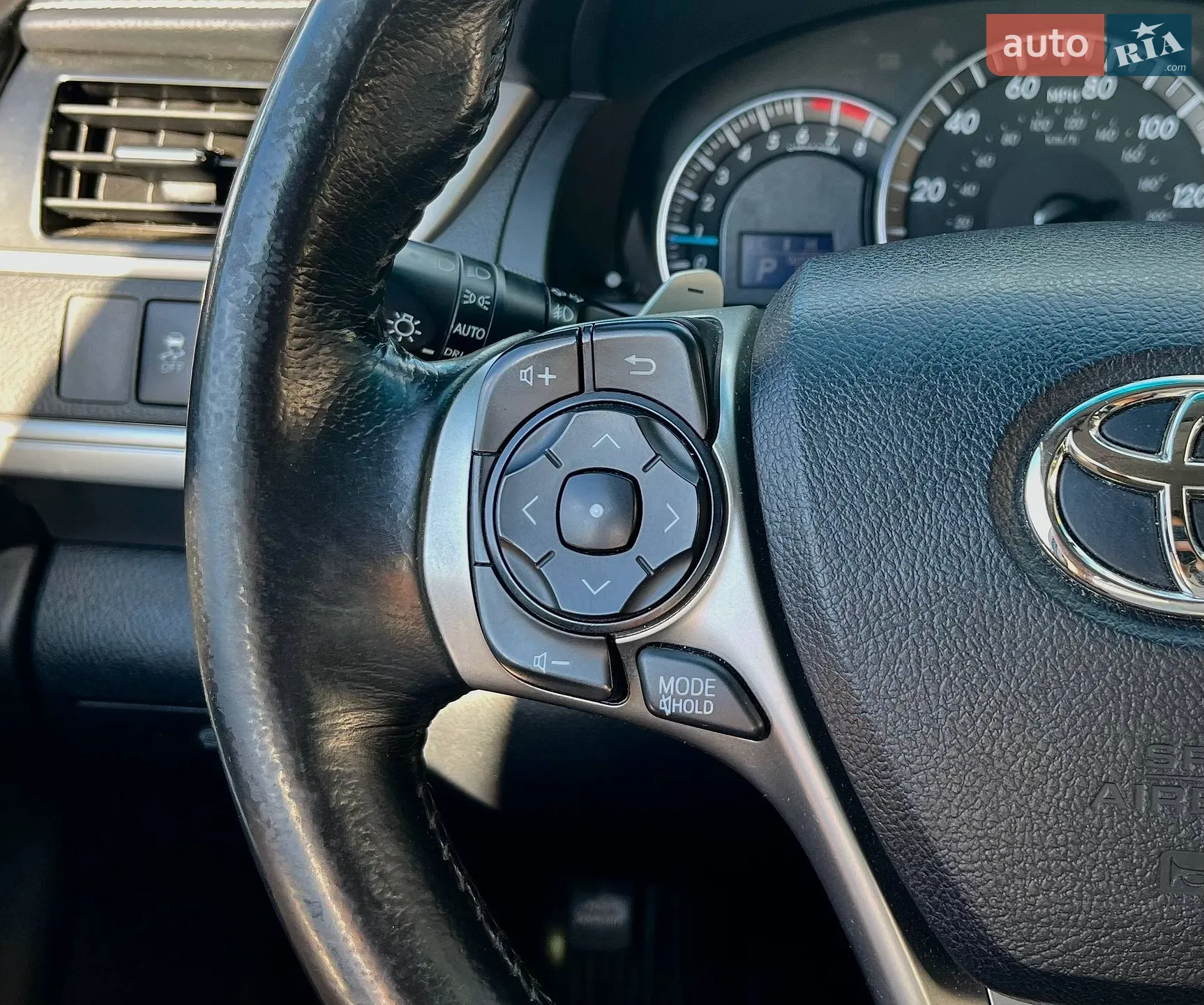 2014 Toyota Camry - мініатюра 18