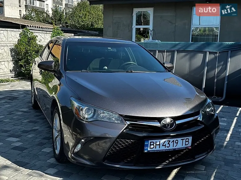 Toyota Camry 2015