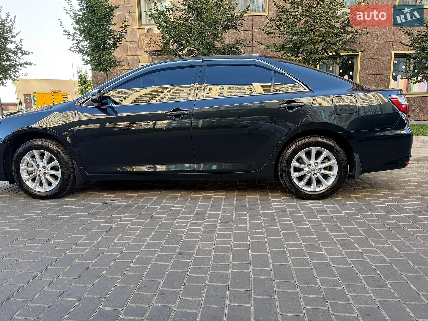2015 Toyota Camry - мініатюра 28