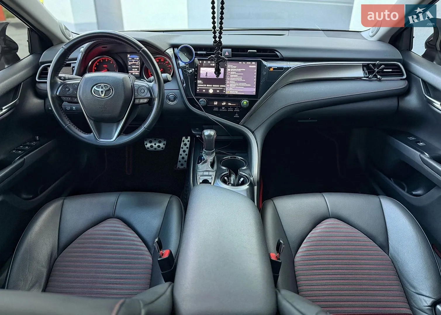 2019 Toyota Camry - мініатюра 18