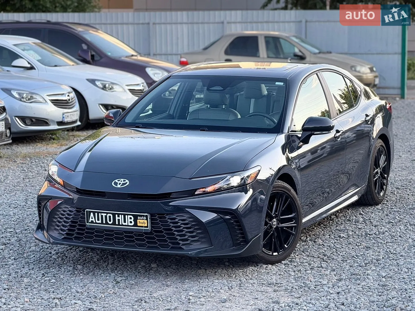 2025 Toyota Camry - фото 1