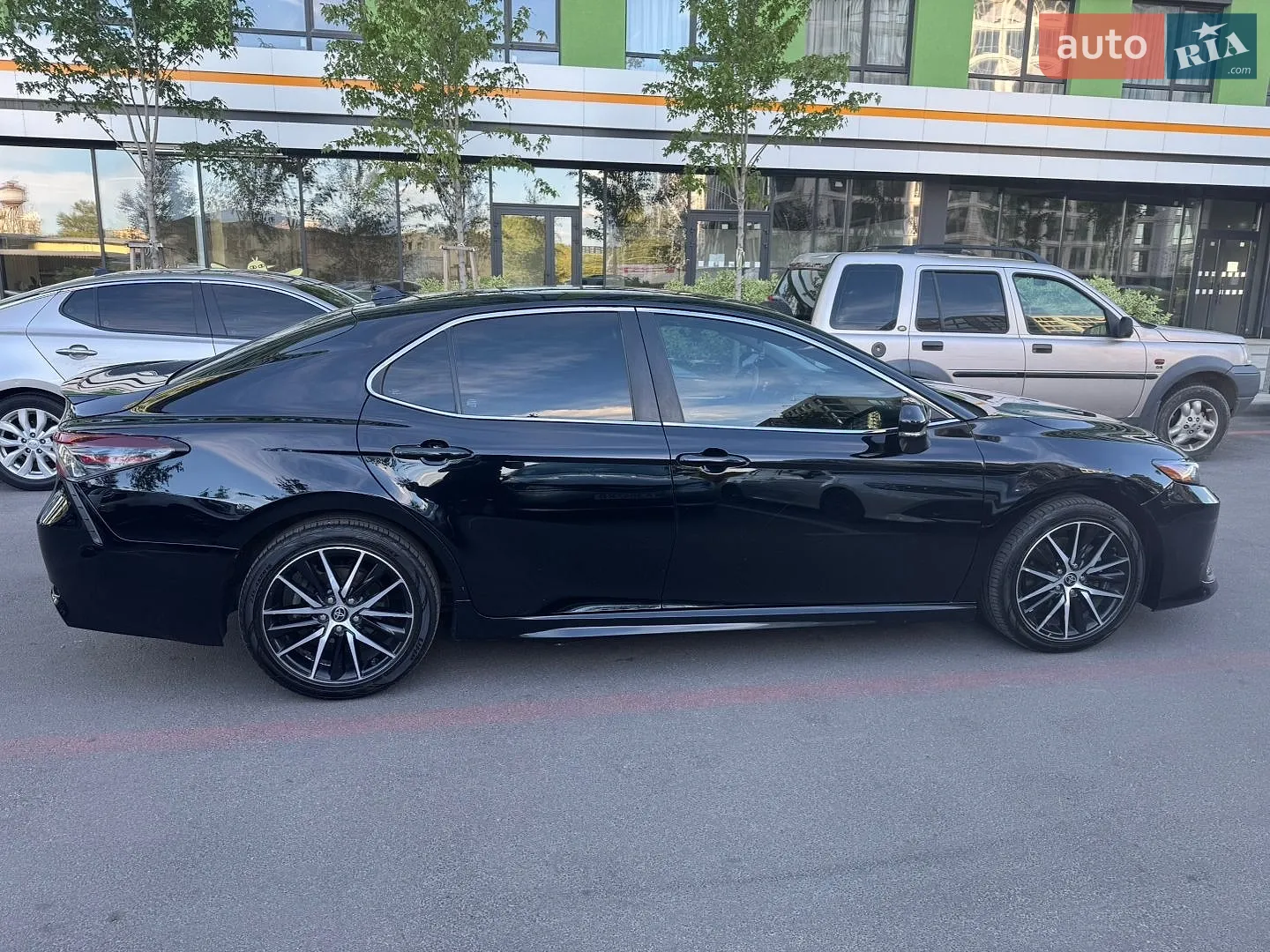 2021 Toyota Camry - мініатюра 3