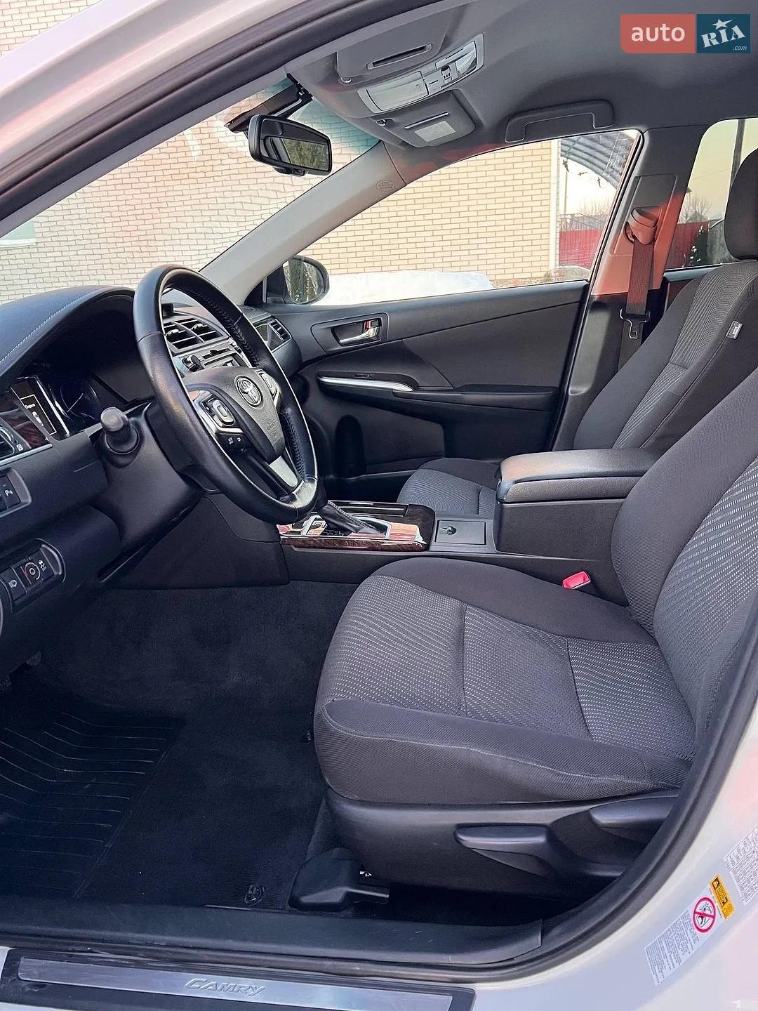 2017 Toyota Camry - мініатюра 30