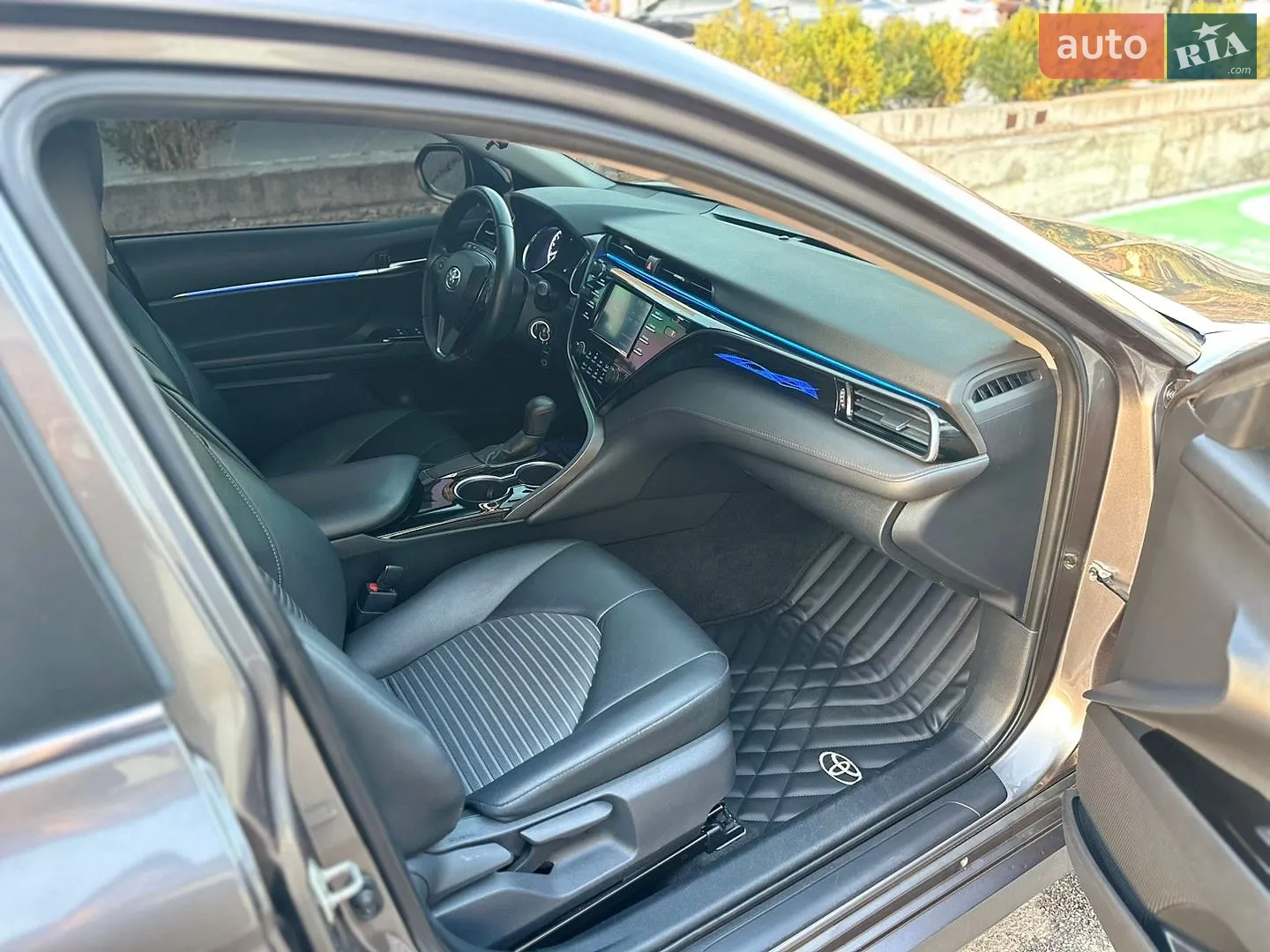 2019 Toyota Camry - мініатюра 11