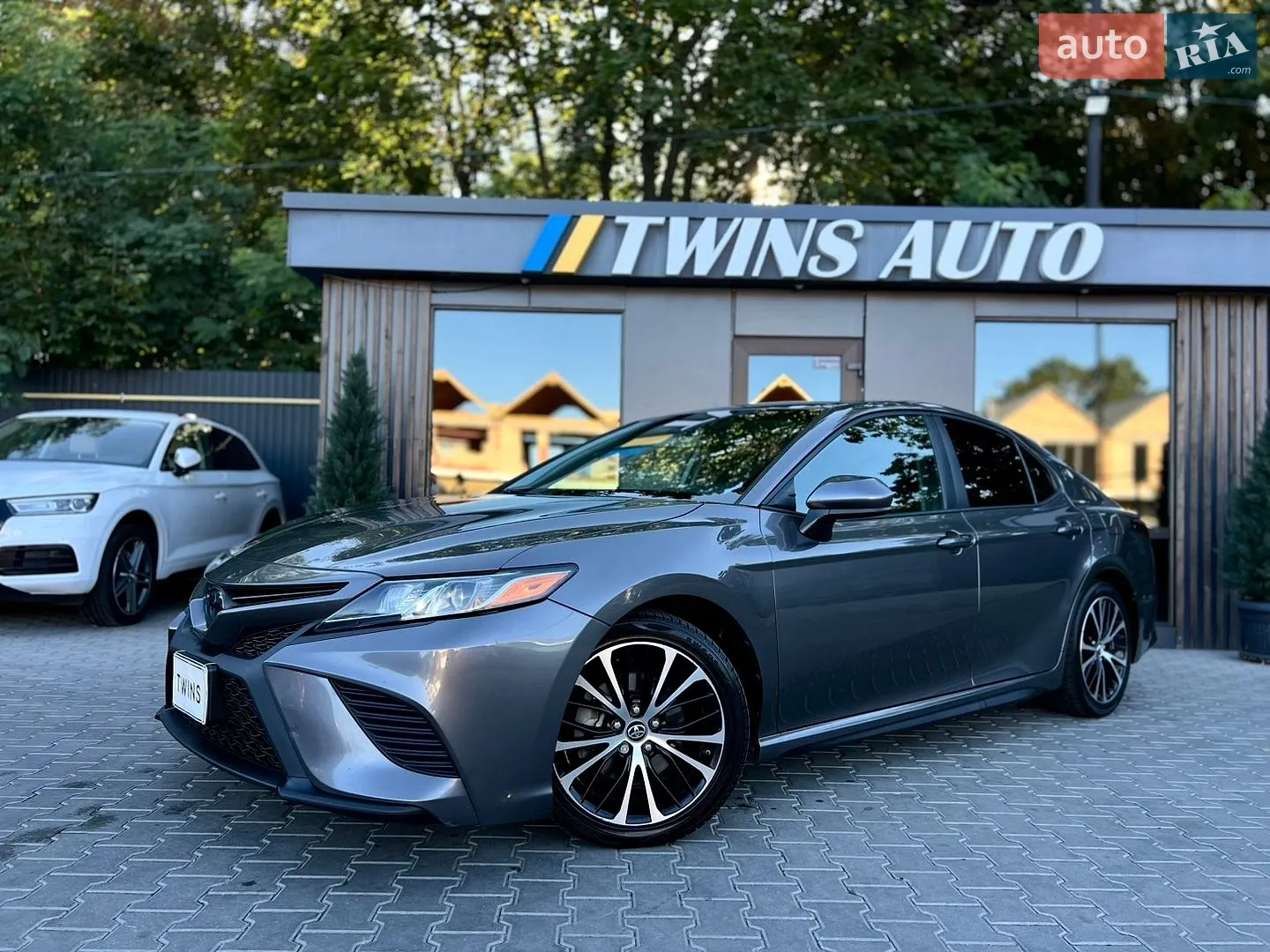 2017 Toyota Camry - мініатюра 12