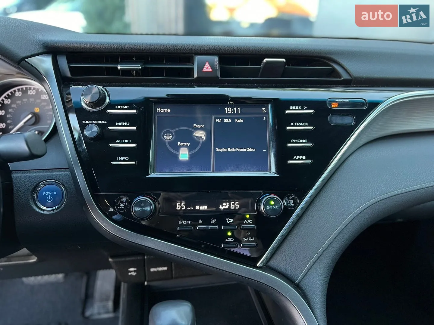 2017 Toyota Camry - мініатюра 30