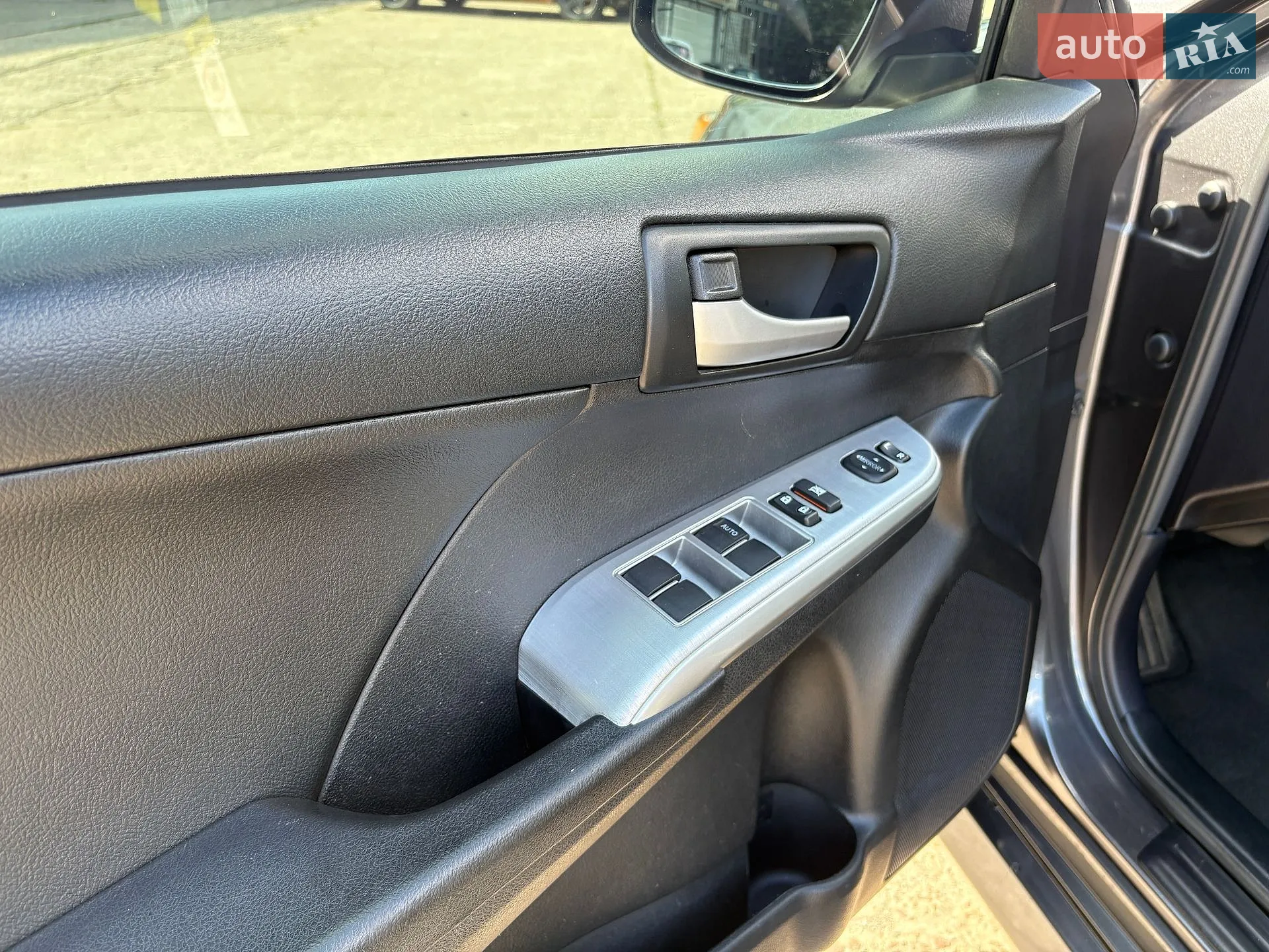 2013 Toyota Camry - мініатюра 13