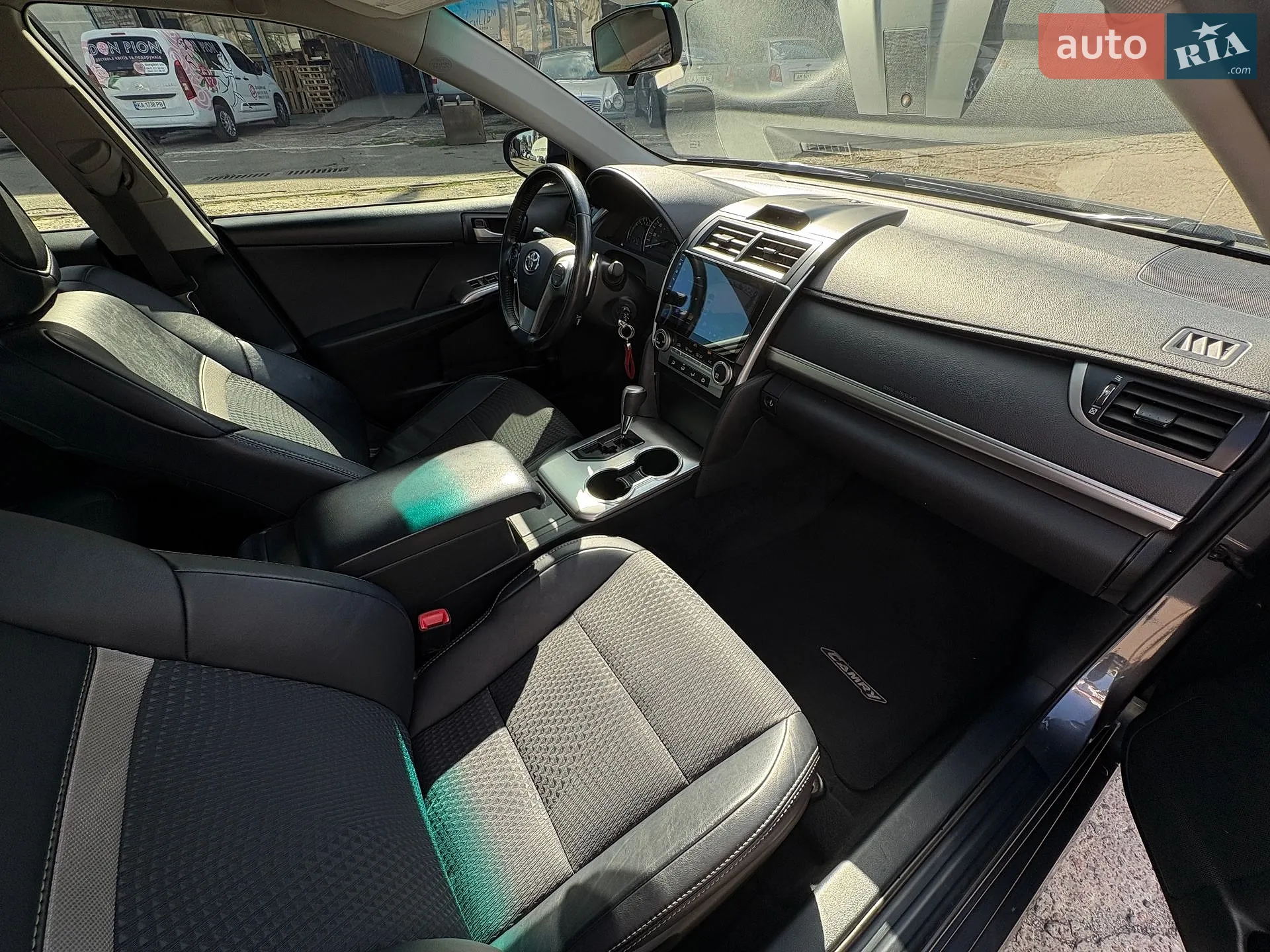 2013 Toyota Camry - мініатюра 9