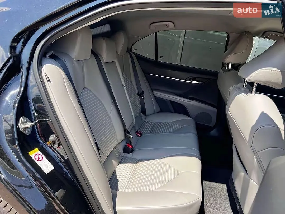 2018 Toyota Camry - мініатюра 21