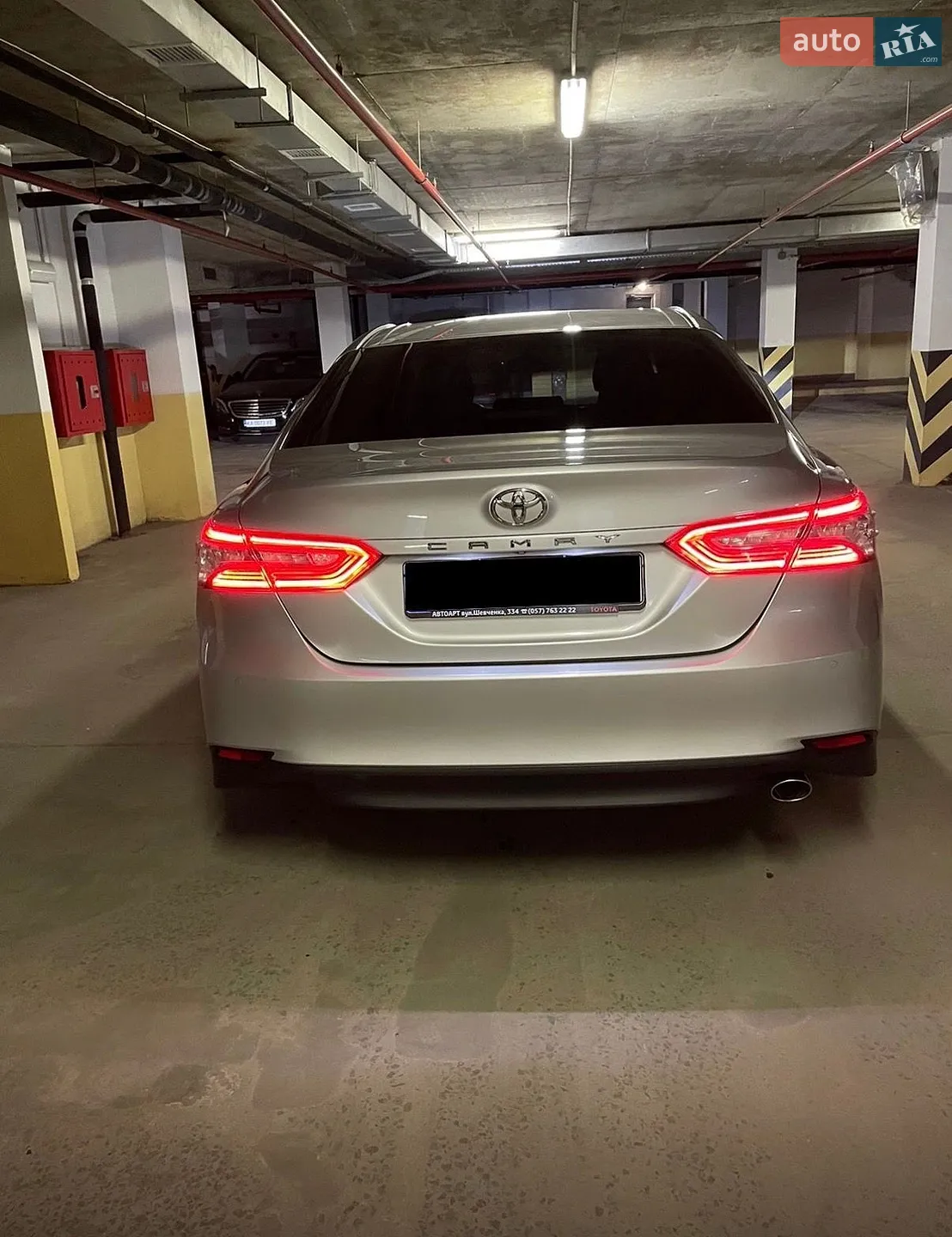 2018 Toyota Camry - мініатюра 3