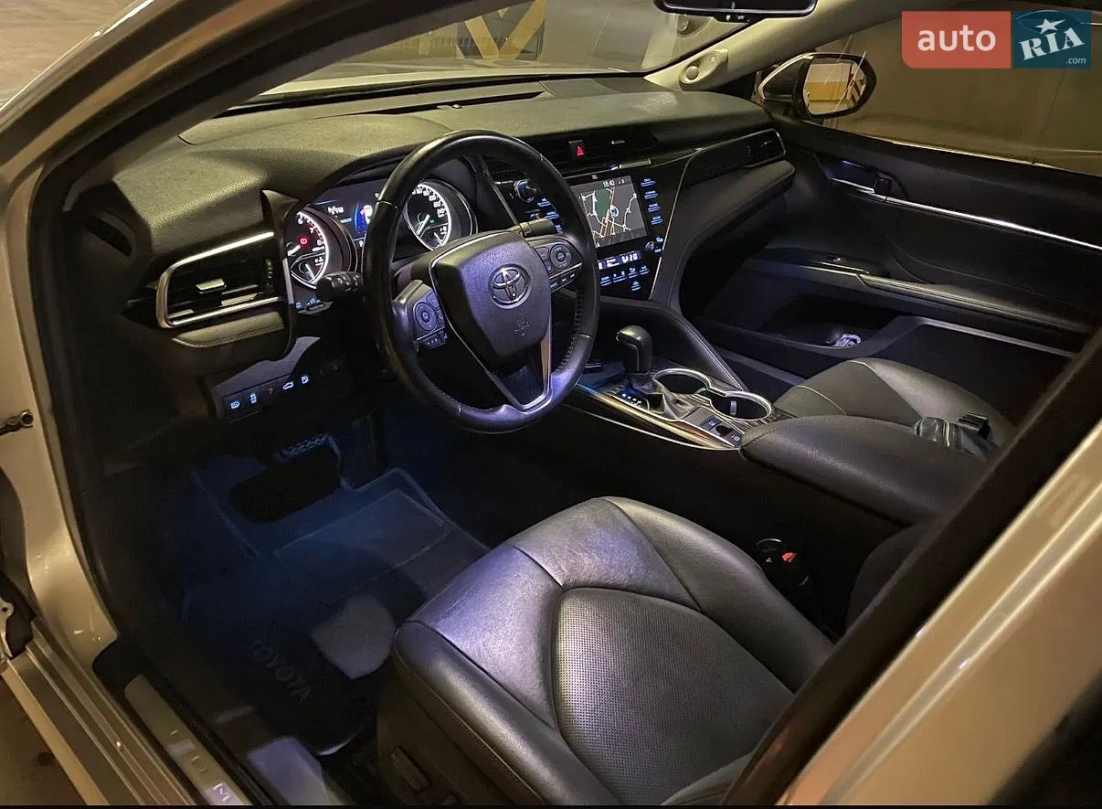 2018 Toyota Camry - мініатюра 14