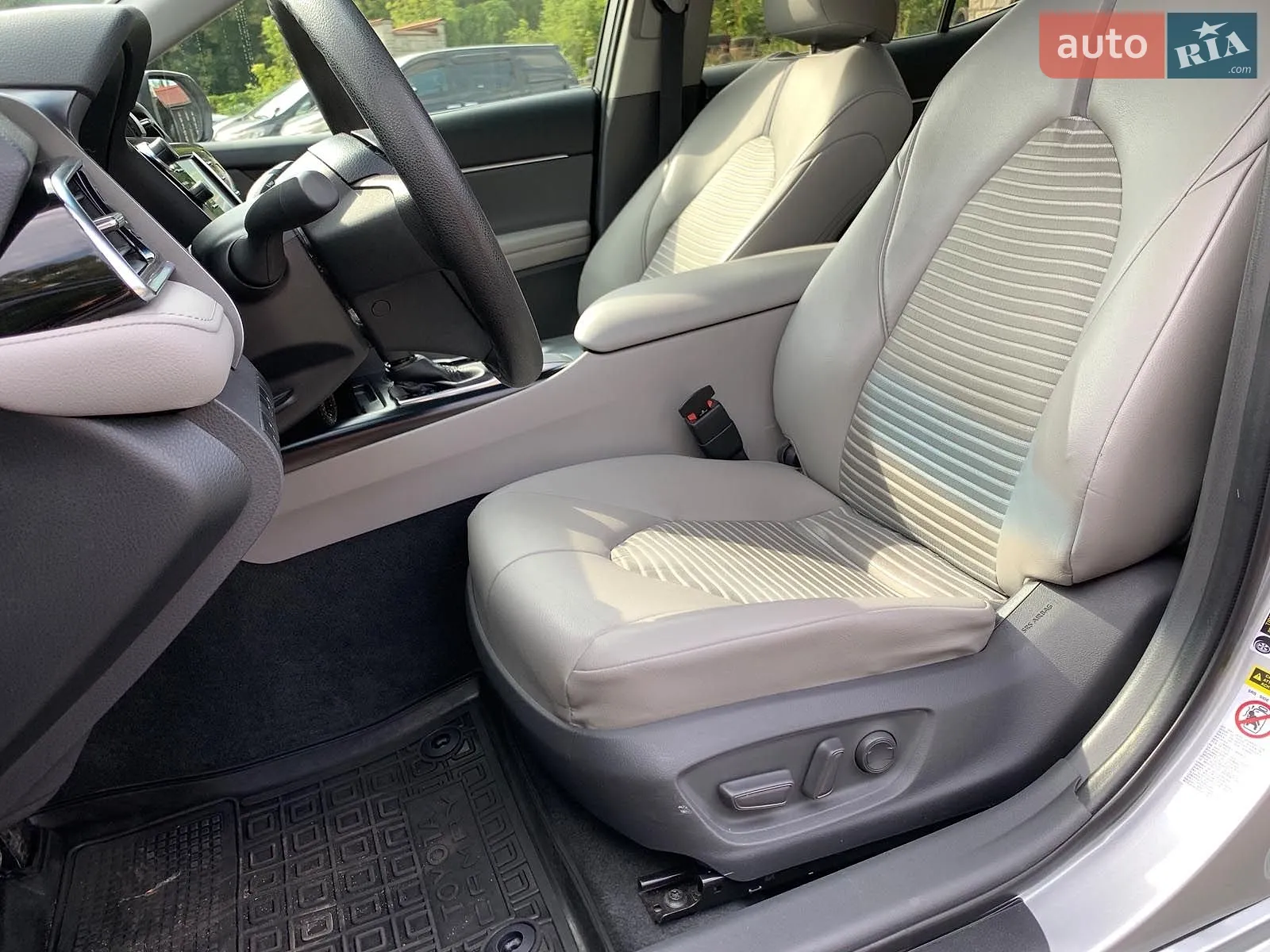 2018 Toyota Camry - мініатюра 33