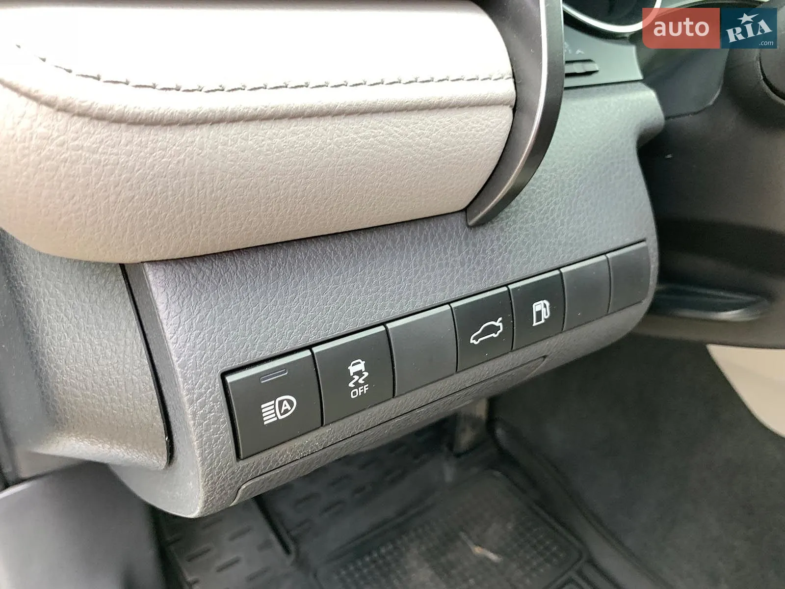 2018 Toyota Camry - мініатюра 15