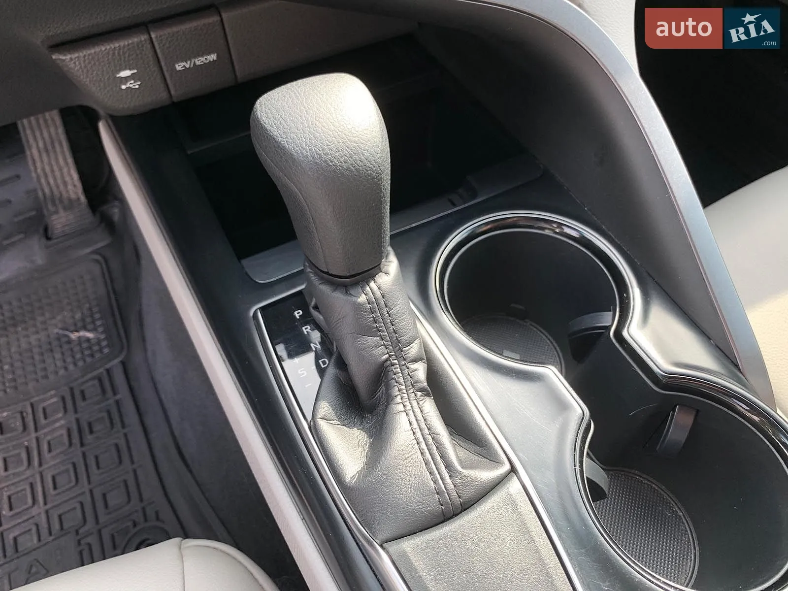 2018 Toyota Camry - мініатюра 22