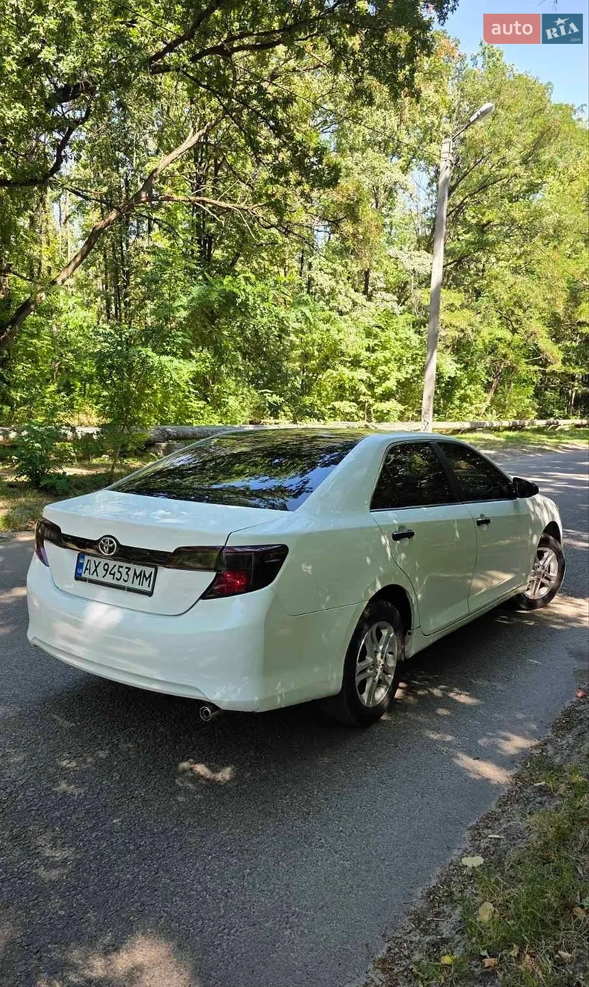 2013 Toyota Camry - мініатюра 3